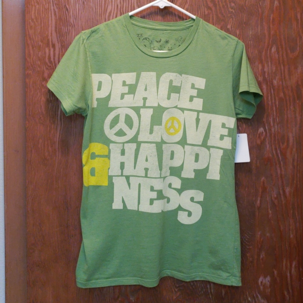Five Crown green t-shirt
